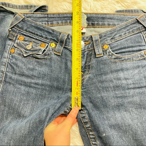 True Religion Hi-Rise Boot cut Jeans. - Picture 7 of 7